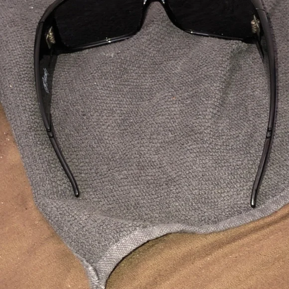 Spy Clash sun glasses with case.